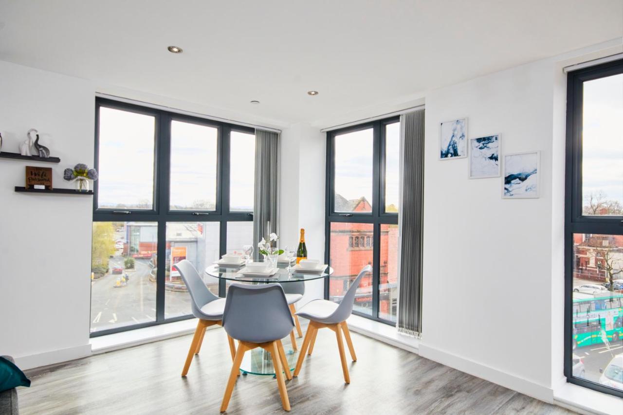 Stylish 2 Bed Apartment With Free Parking, Close To City Centre By Hass Haus Manchester Luaran gambar